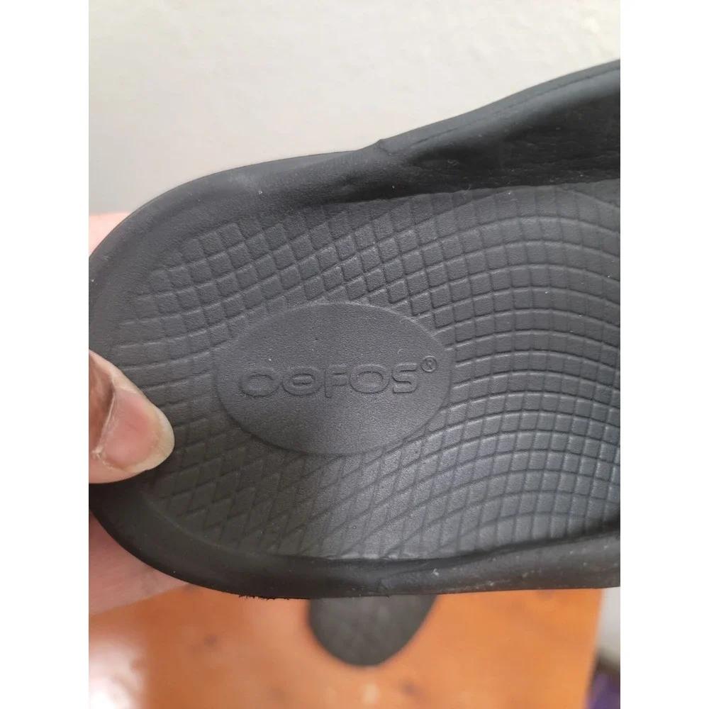 Oofos Original Black Recovery Sandals Unisex Size M 8/W 10 Lightweight & Comfort